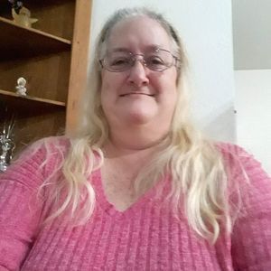 Meet your Posher, Juanita